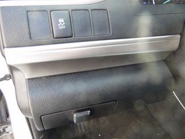 2014 TOYOTA CAMRY SE WHITE 2.5 AT Z20024